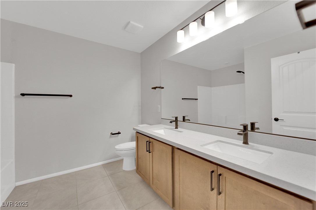 8035 Skye Foxx Street