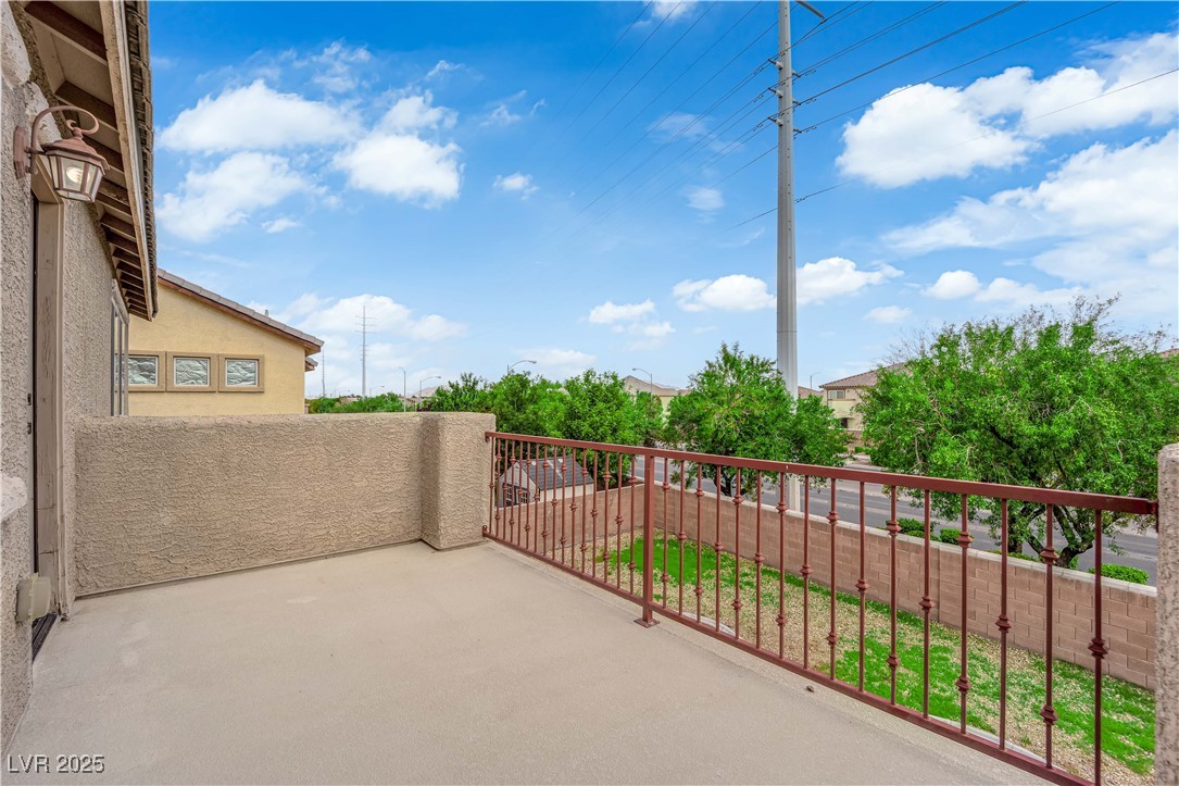 125 Sharp Edge Avenue