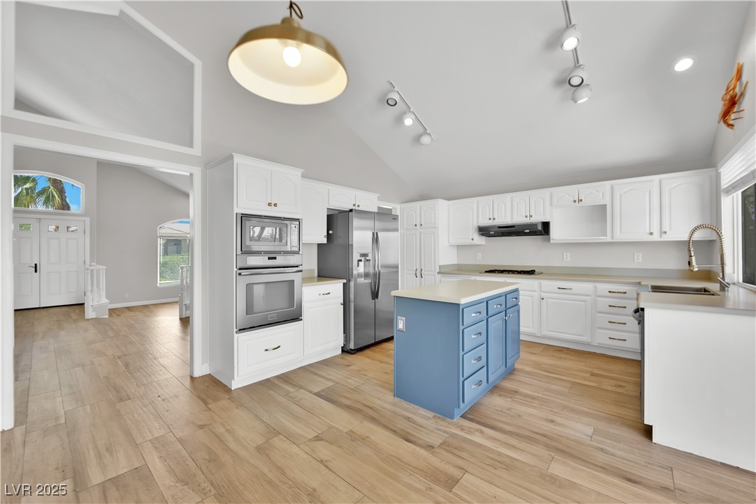 8112 Tropic Isle Circle