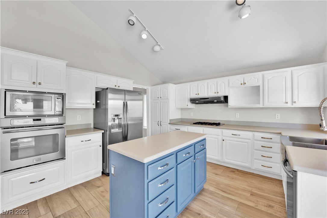 8112 Tropic Isle Circle