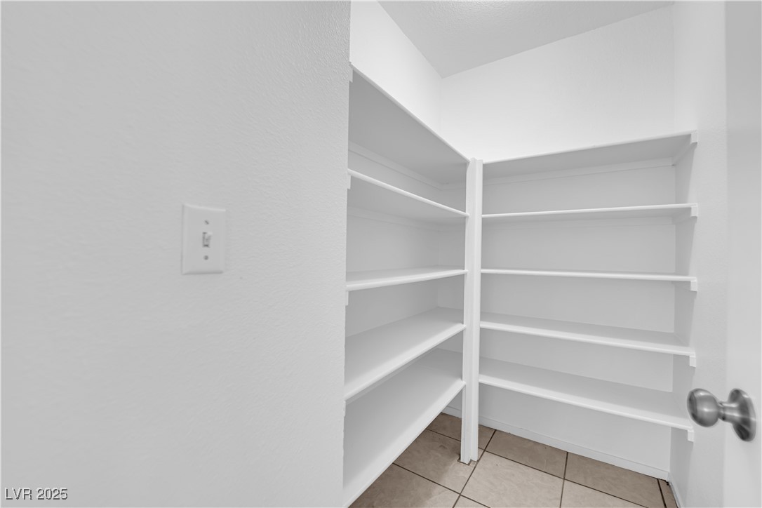 1041 Cedar Pines Street