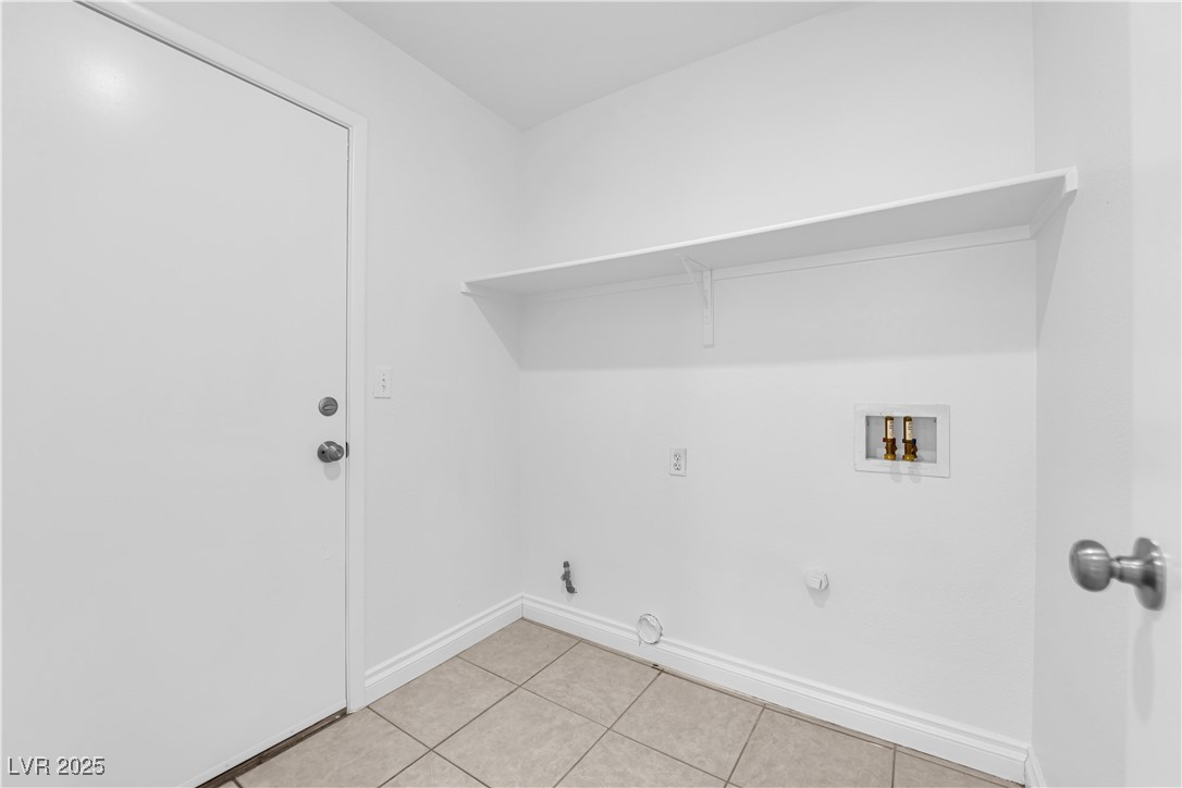 1041 Cedar Pines Street