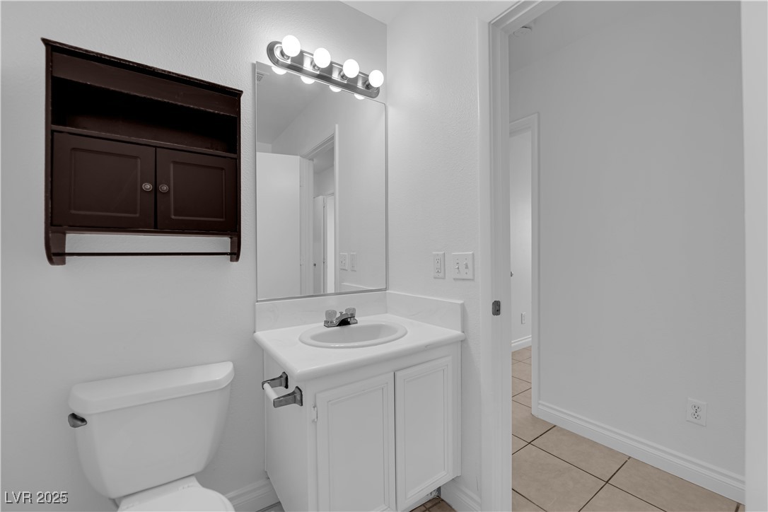 1041 Cedar Pines Street