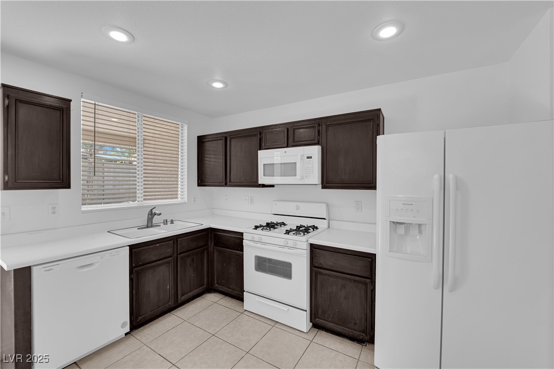 1041 Cedar Pines Street