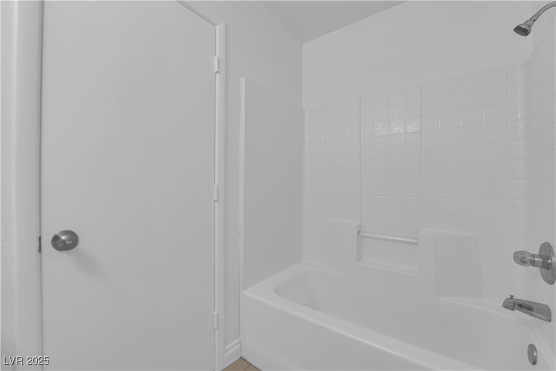 1041 Cedar Pines Street