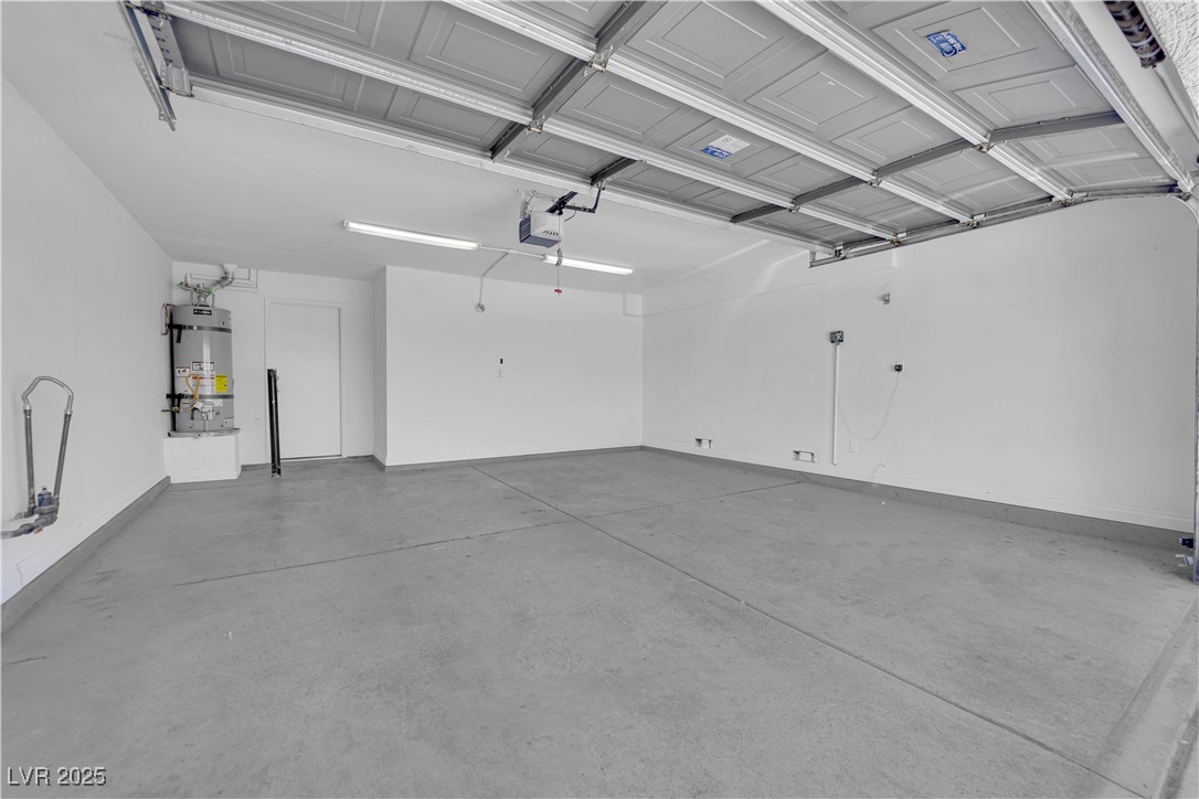 1041 Cedar Pines Street