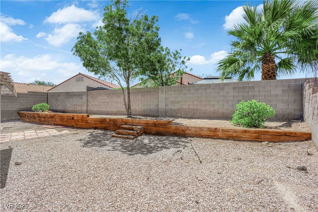 1041 Cedar Pines Street