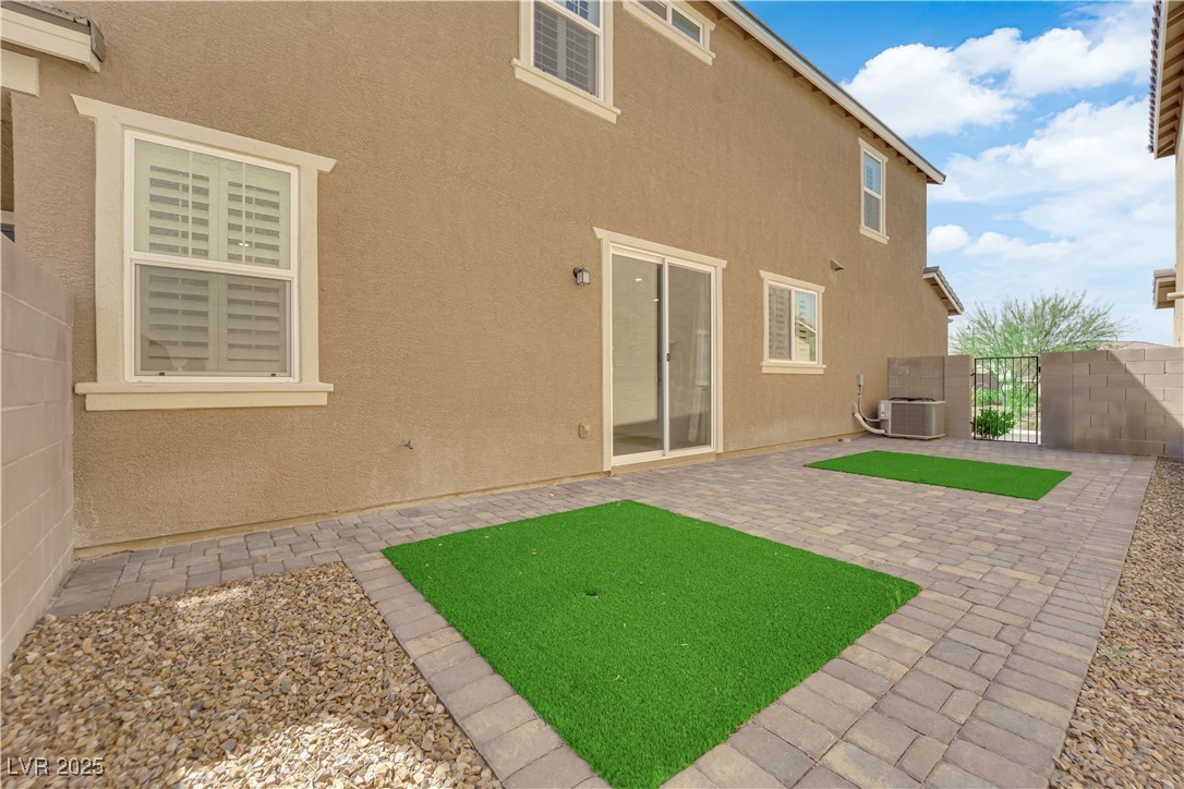 2467 Bellinzona Place