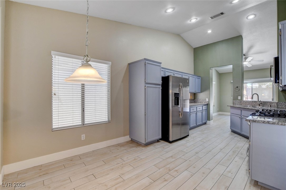 1852 Mount Carmel Avenue