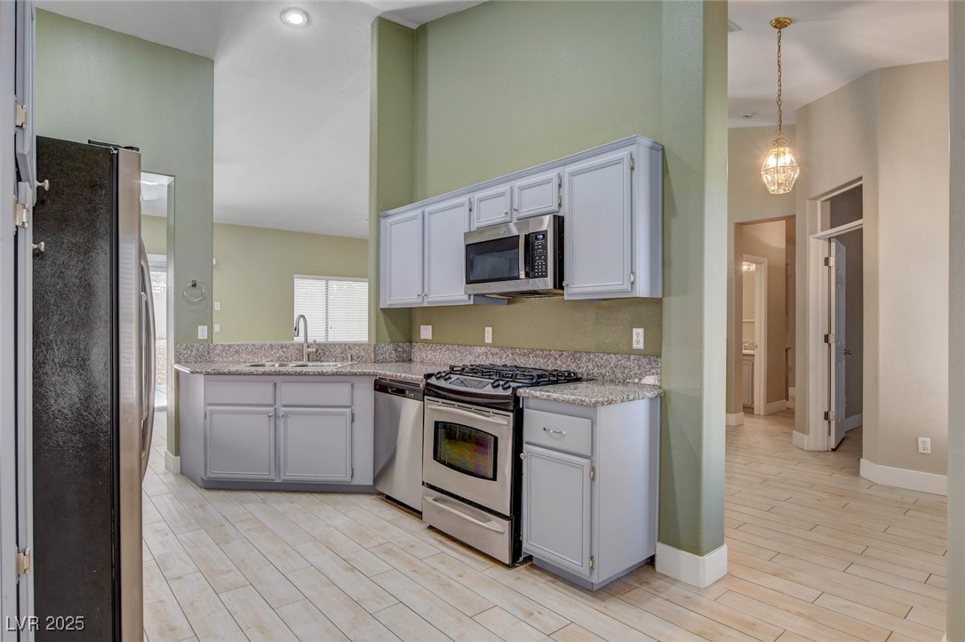 1852 Mount Carmel Avenue