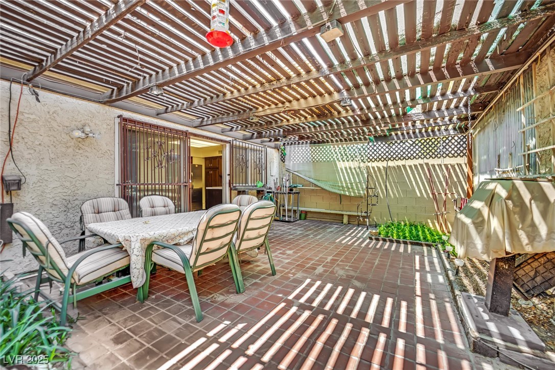 3309 China Drive