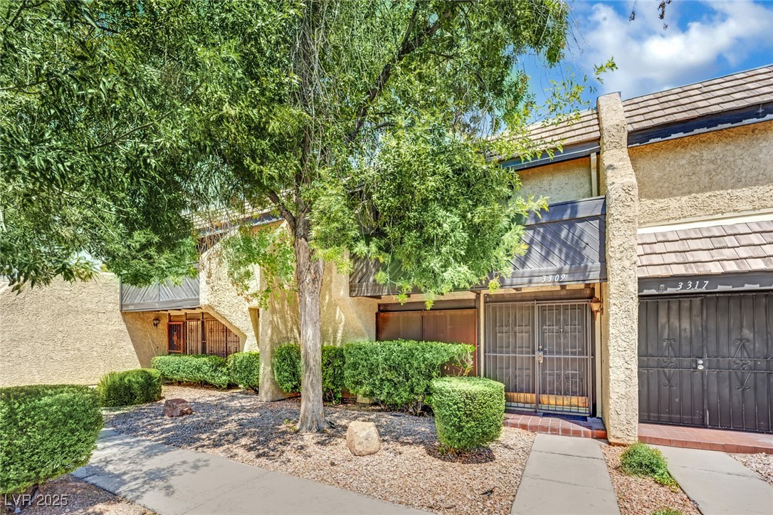 3309 China Drive