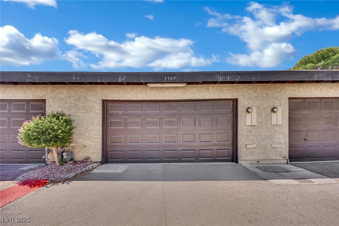 3309 China Drive