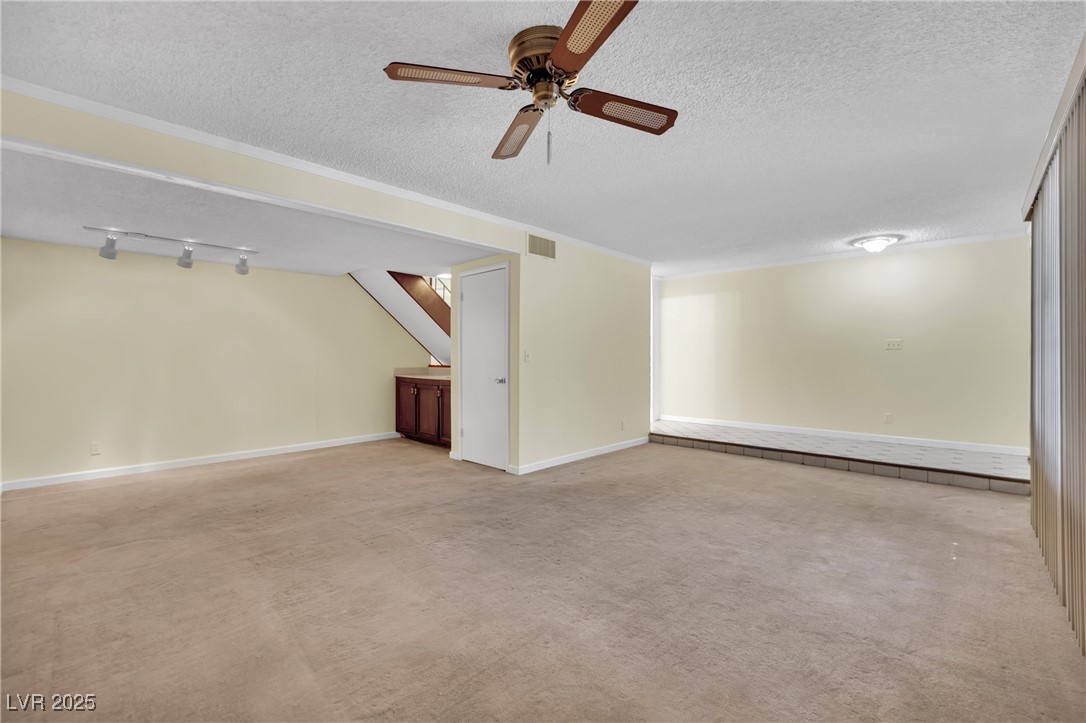 3309 China Drive