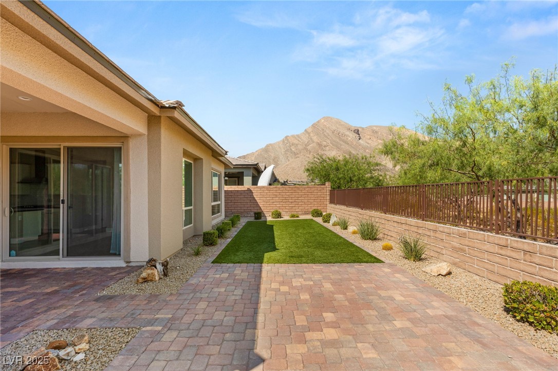 10890 Red Yucca Drive