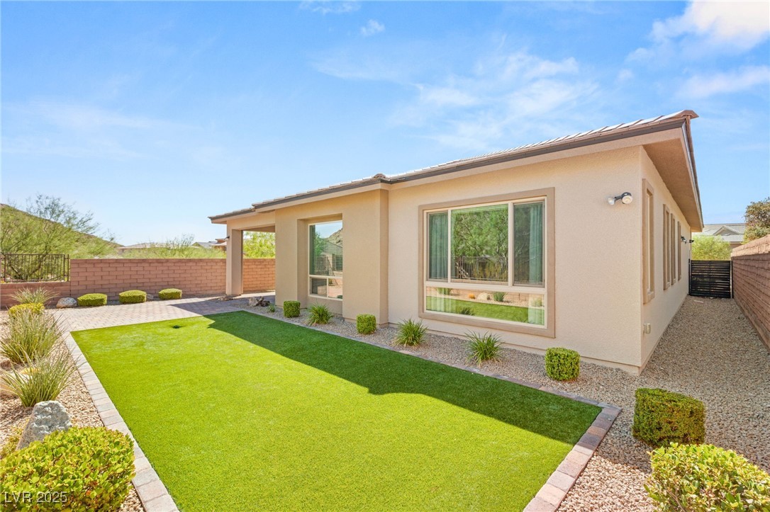 10890 Red Yucca Drive