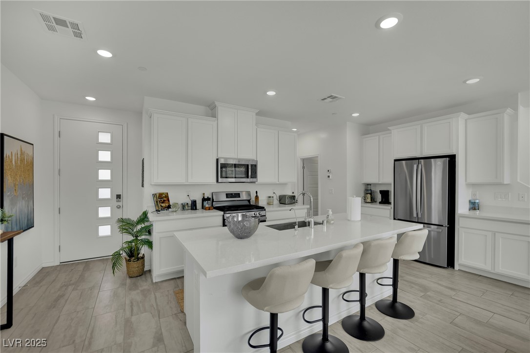 8907 Roadrunner Ravine Street