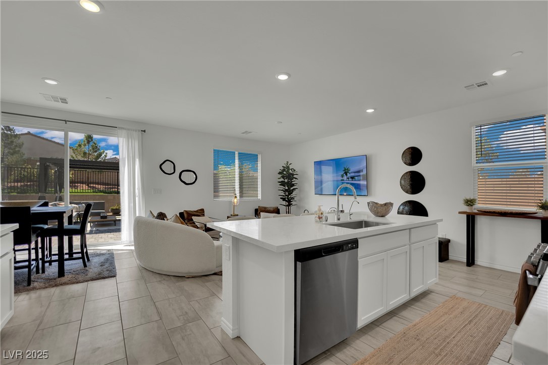 8907 Roadrunner Ravine Street