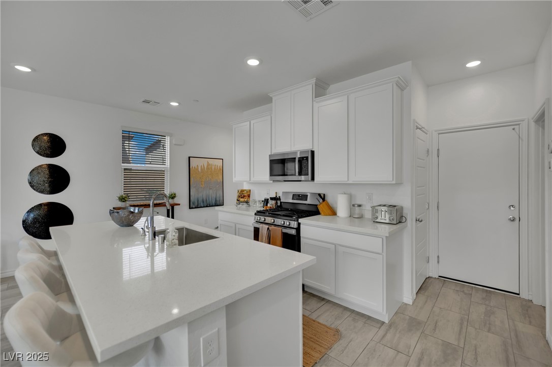 8907 Roadrunner Ravine Street