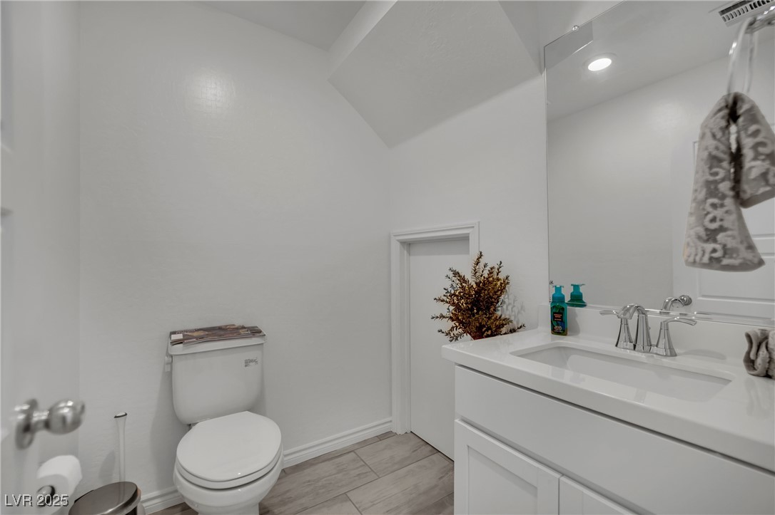 8907 Roadrunner Ravine Street