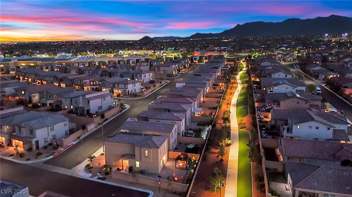 8907 Roadrunner Ravine Street