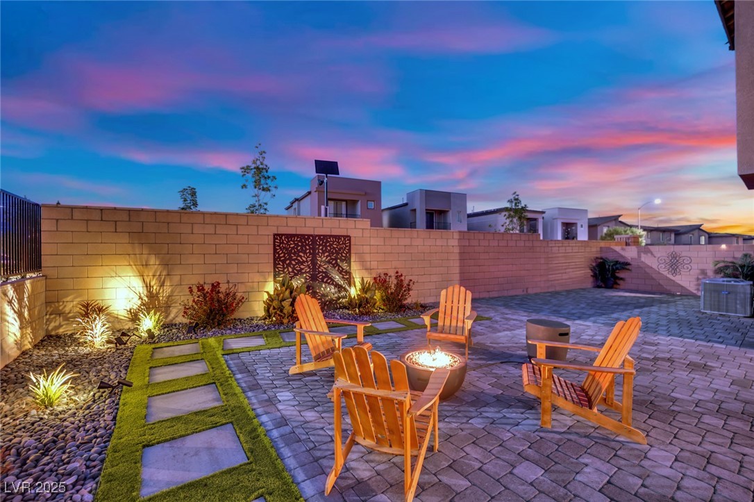 8907 Roadrunner Ravine Street