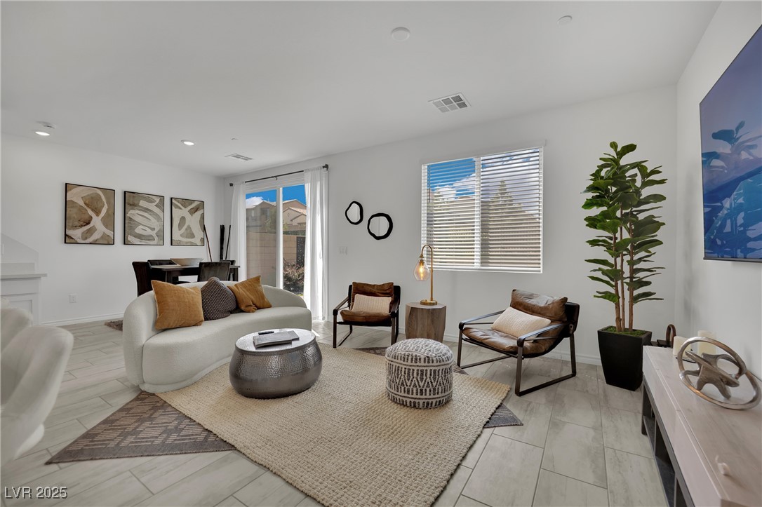 8907 Roadrunner Ravine Street