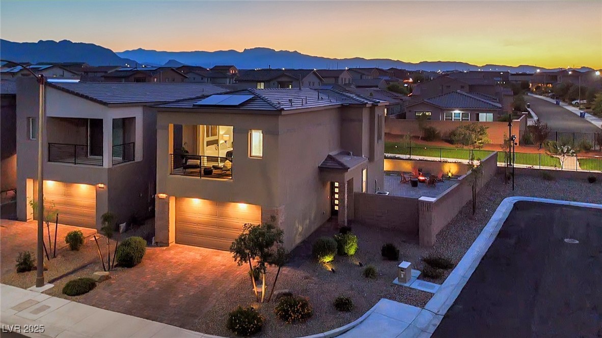 8907 Roadrunner Ravine Street