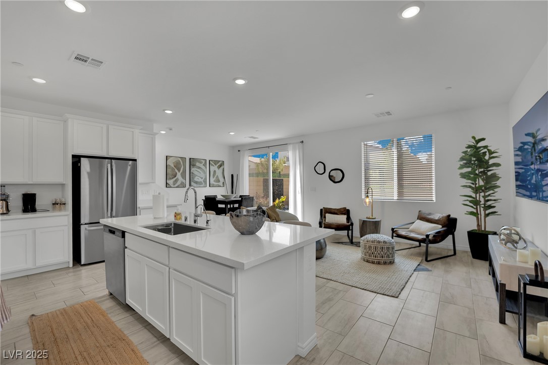 8907 Roadrunner Ravine Street