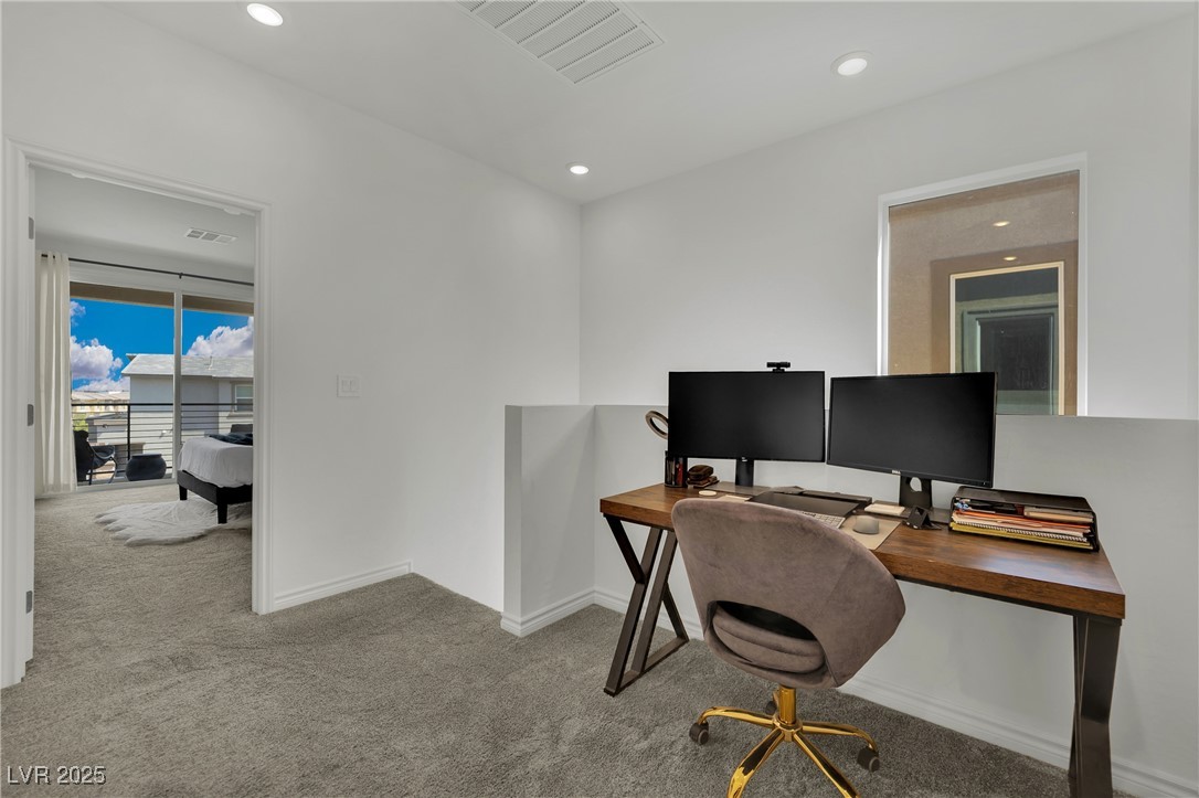 8907 Roadrunner Ravine Street