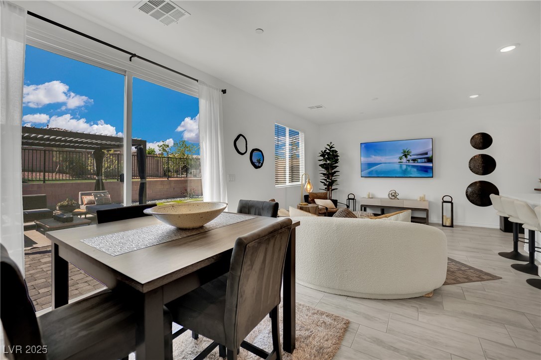 8907 Roadrunner Ravine Street