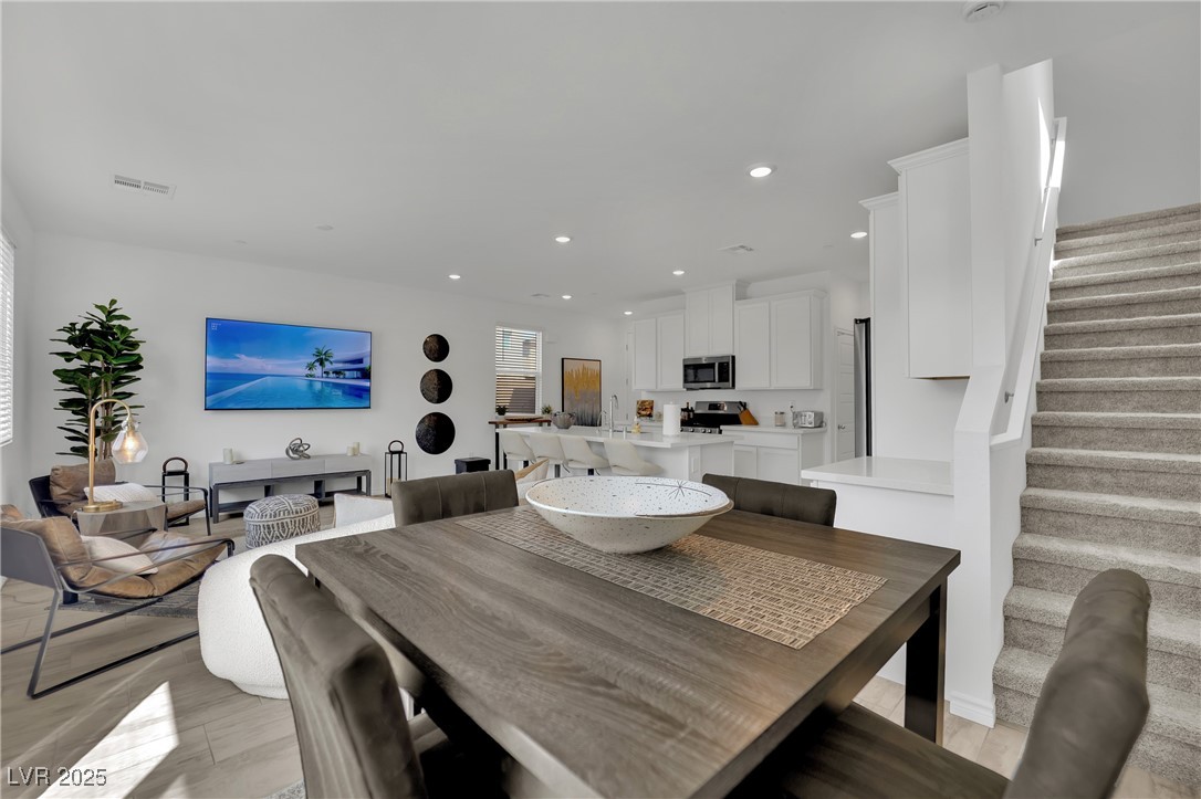 8907 Roadrunner Ravine Street