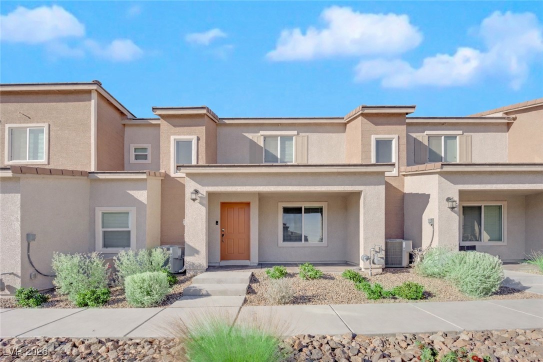 6200 Foxes Dale Street