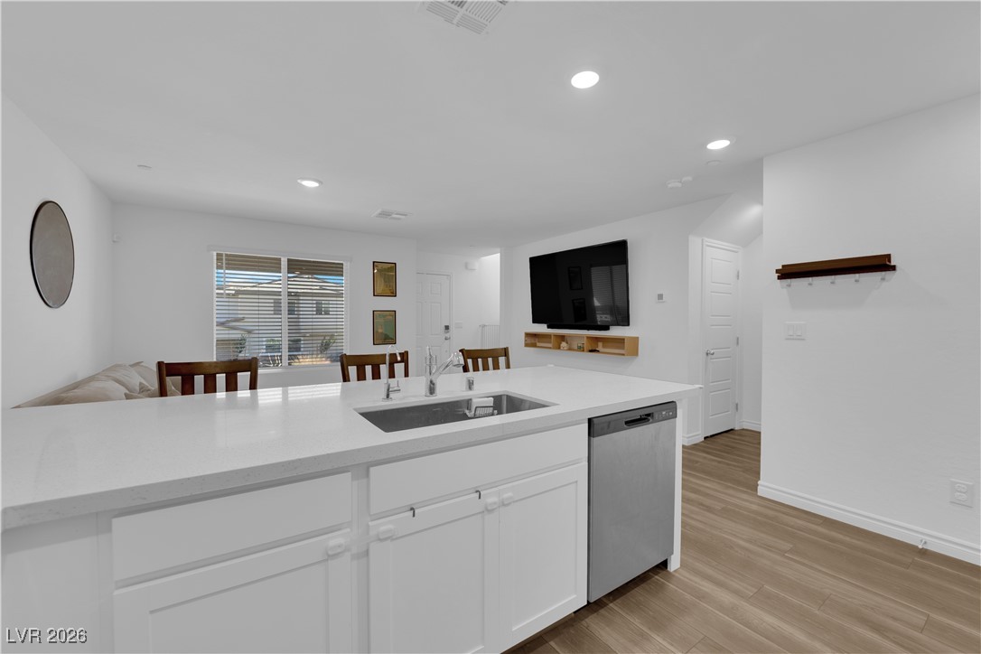 6200 Foxes Dale Street