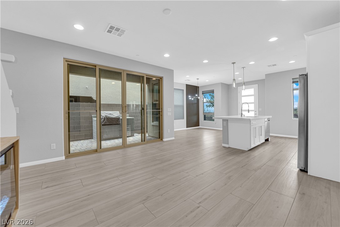 11665 Redwood Mountain Avenue