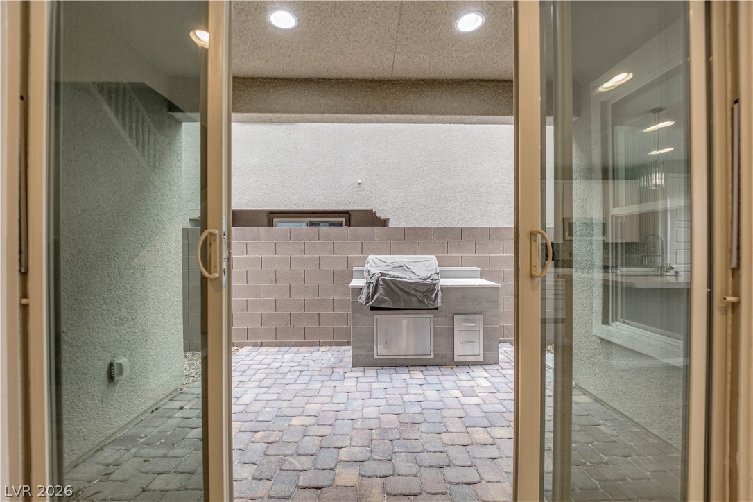 11665 Redwood Mountain Avenue