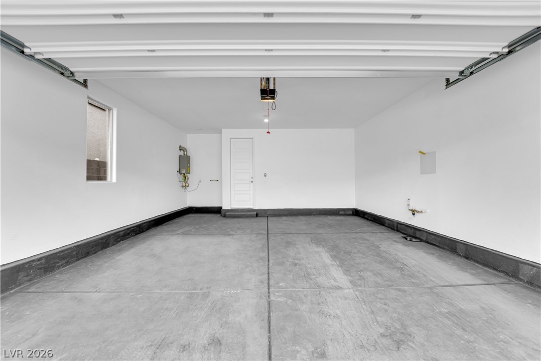 11665 Redwood Mountain Avenue