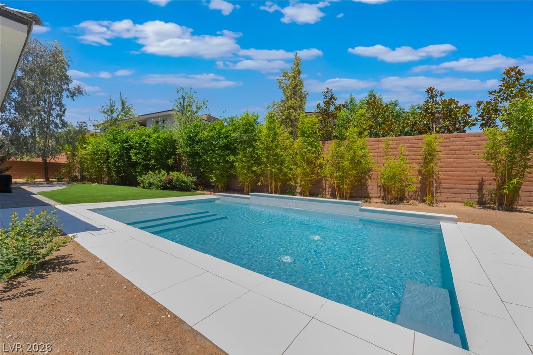 2 Sugarberry Lane