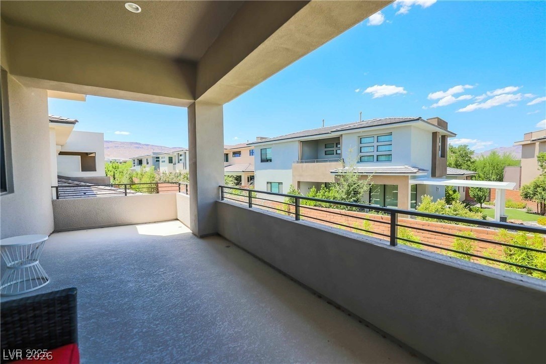 2 Sugarberry Lane