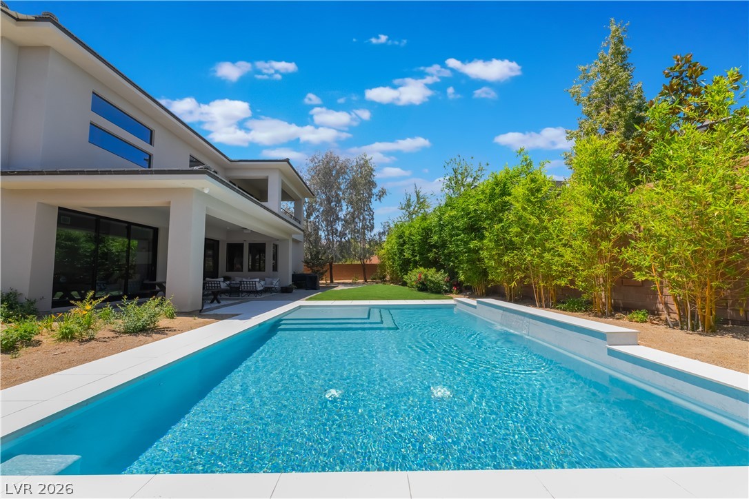 2 Sugarberry Lane