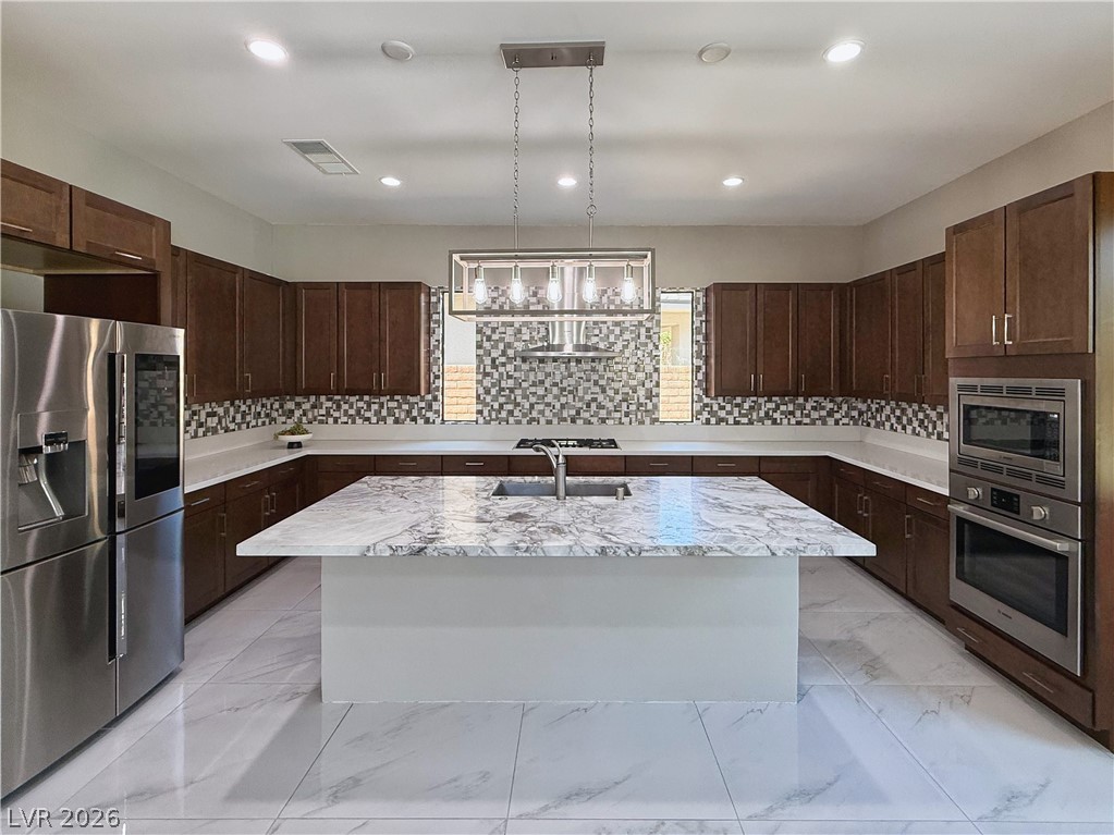 2 Sugarberry Lane