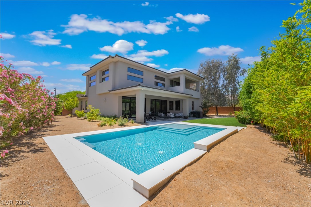 2 Sugarberry Lane