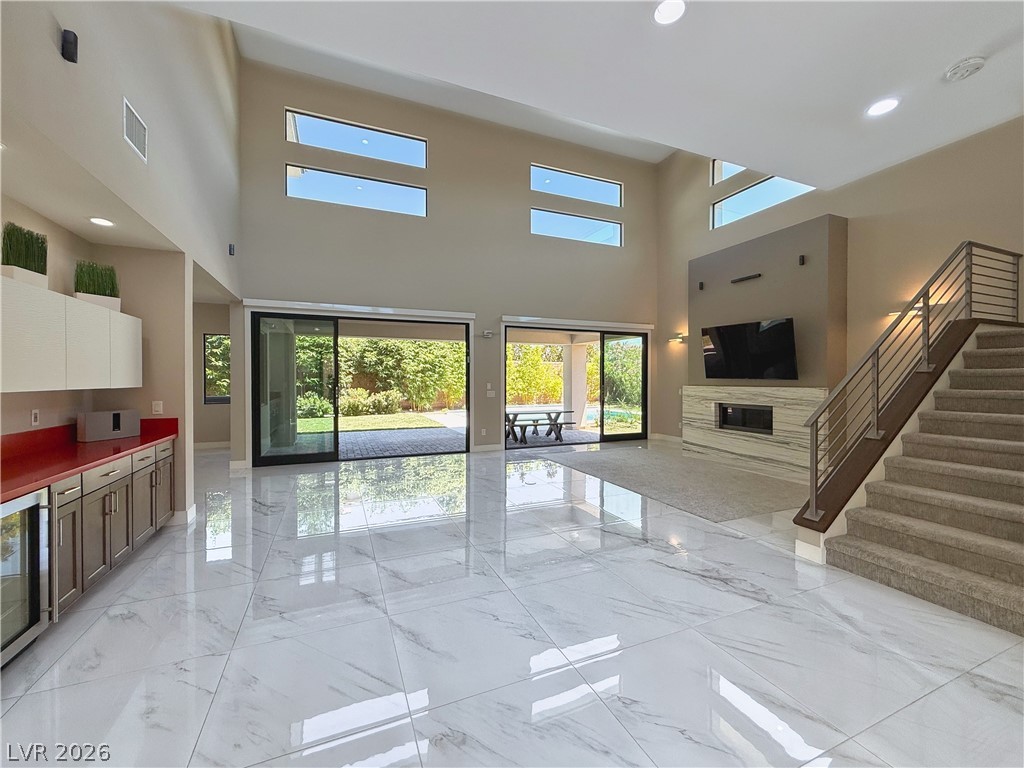 2 Sugarberry Lane