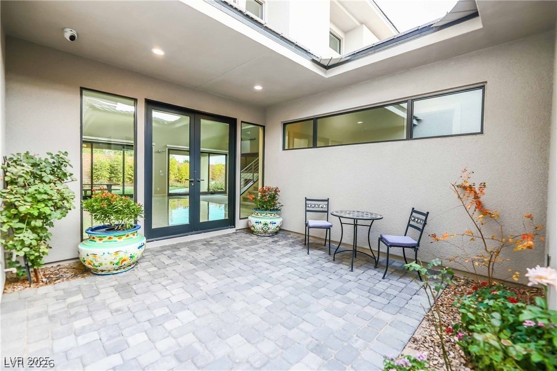 2 Sugarberry Lane