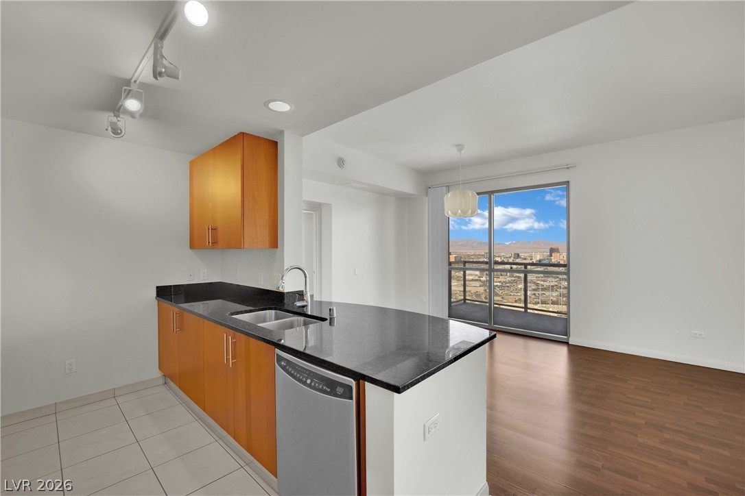 200 West Sahara Avenue 3412
