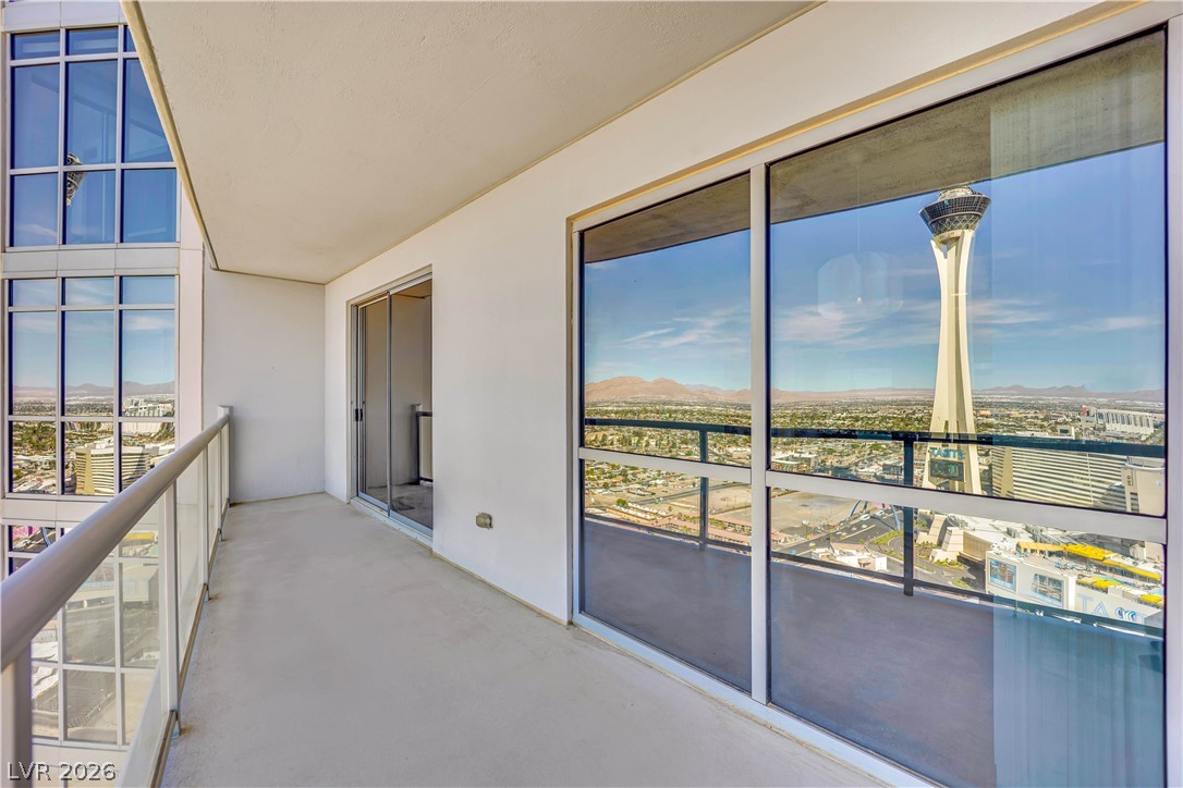 200 West Sahara Avenue 3412