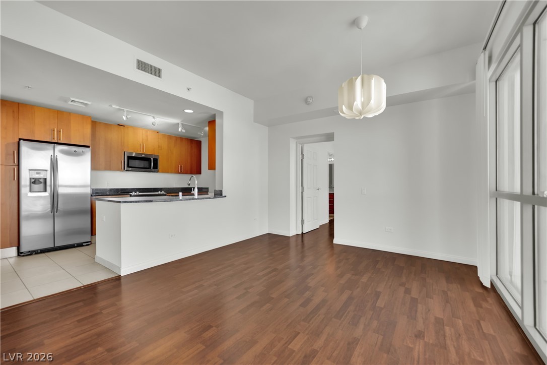 200 West Sahara Avenue 3412
