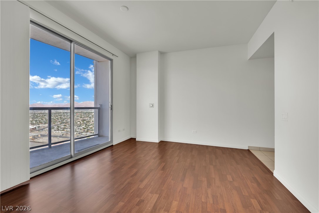 200 West Sahara Avenue 3412