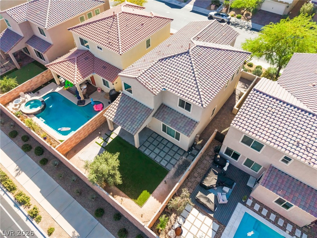 1000 Cetona Court
