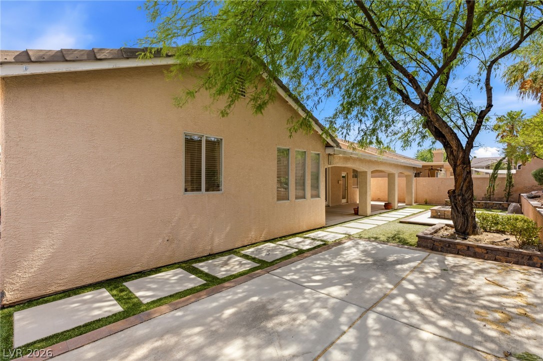 2267 Alanhurst Drive